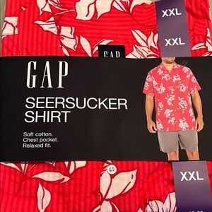 GAP Men’s Red Floral Seersucker Button-Down Shirt